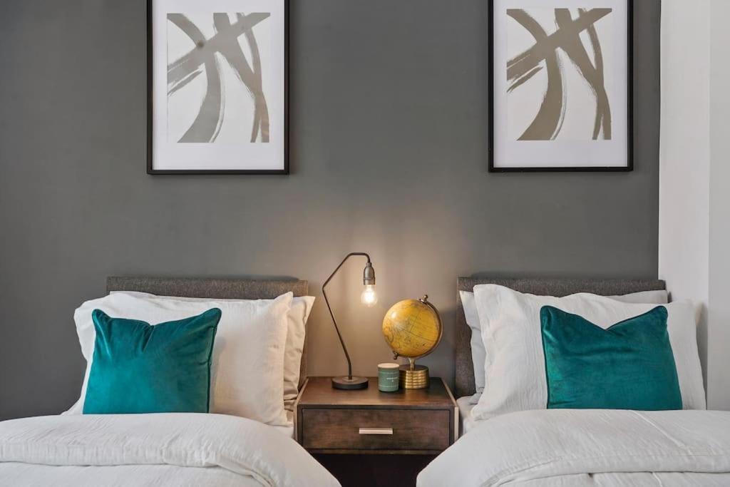 Stylish Maisonette Near The Heath With Free Parking & Wi-Fi เมดสโตน ภายนอก รูปภาพ